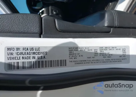 2021 Jeep Grand Cherokee Laredo E 4X2 z USA, uszkodzony, nr VIN 1C4RJEAG1MC831072